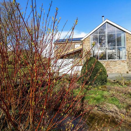 Villa The Barn At Glanoer Bettws Disserth Exterior foto