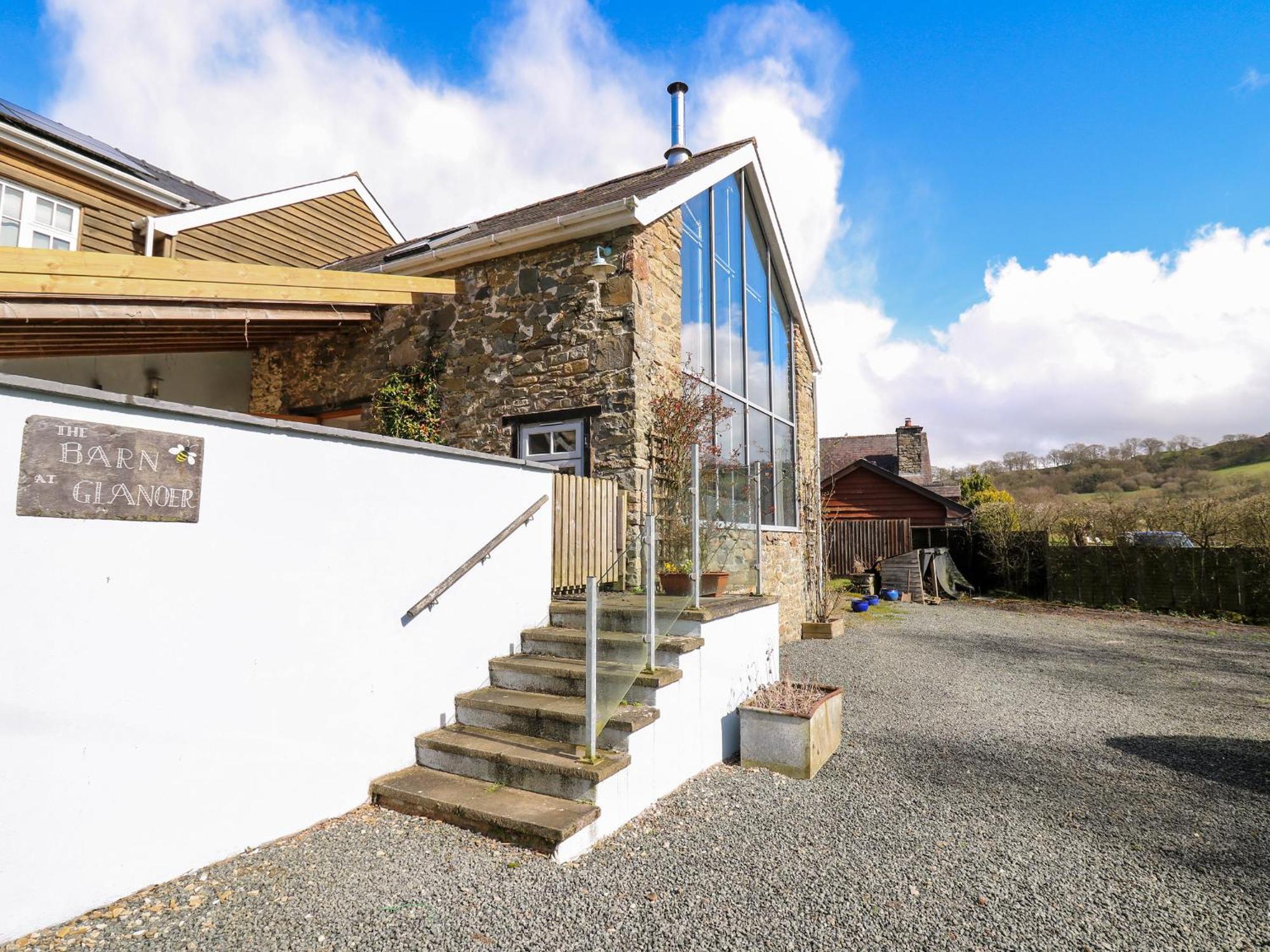 Villa The Barn At Glanoer Bettws Disserth Exterior foto